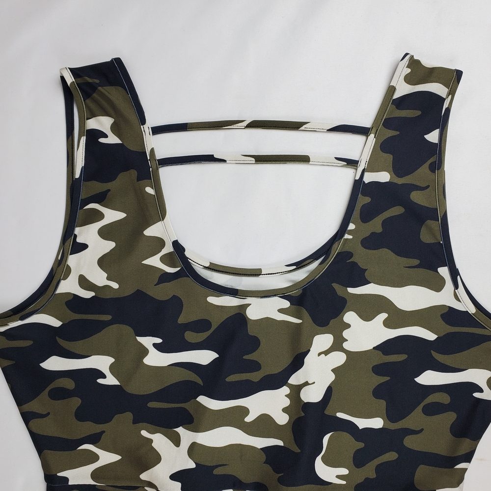 Women's Fashion To Figure Brand Camouflage Romper JumpSize 2 or 18/20 NEW!! - Picture 3 of 5